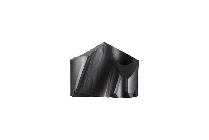 Eine detaillierte Nahaufnahme einer schwarzen Metallbohrerspitze, die ihre scharfen Spiralrillen zeigt, die für präzises Schneiden und Bohren entwickelt wurden.