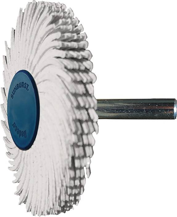 Eine weiße Bürstenradialscheibe mit weißen Borsten und einem blauen Zentrum, das mit 'Sunburst 1' gekennzeichnet ist. Sie ist an einem Metallschaft befestigt.