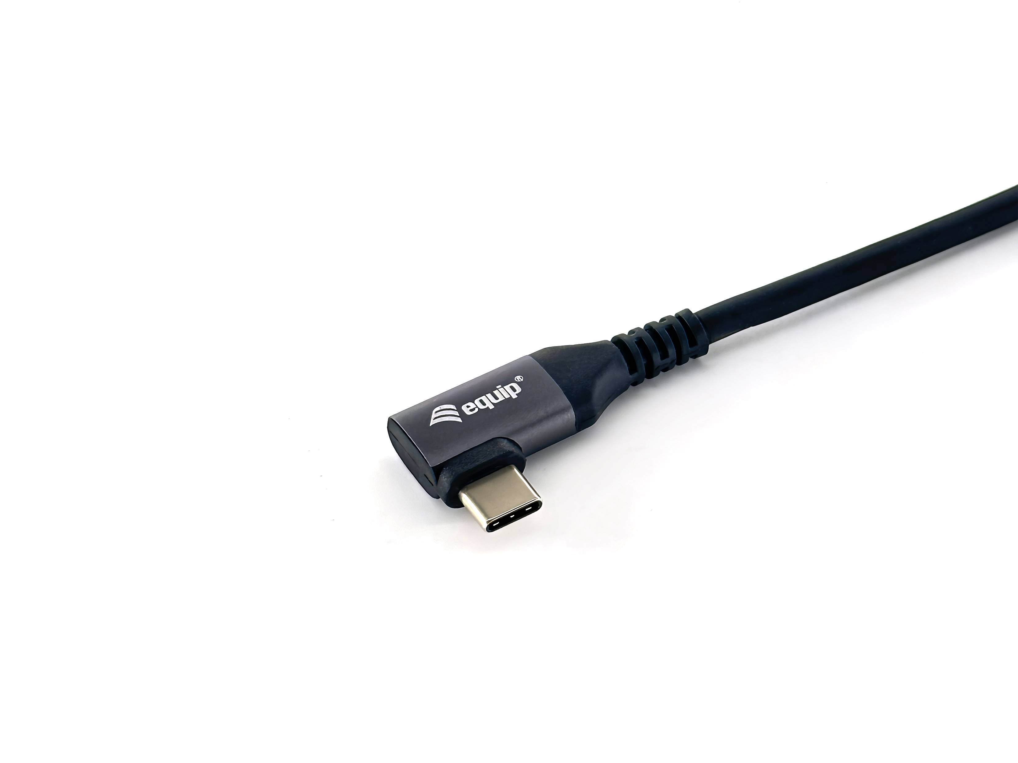 USB-C-Kabelstecker im rechten Winkel mit schwarzem Kabel auf weißem Hintergrund.