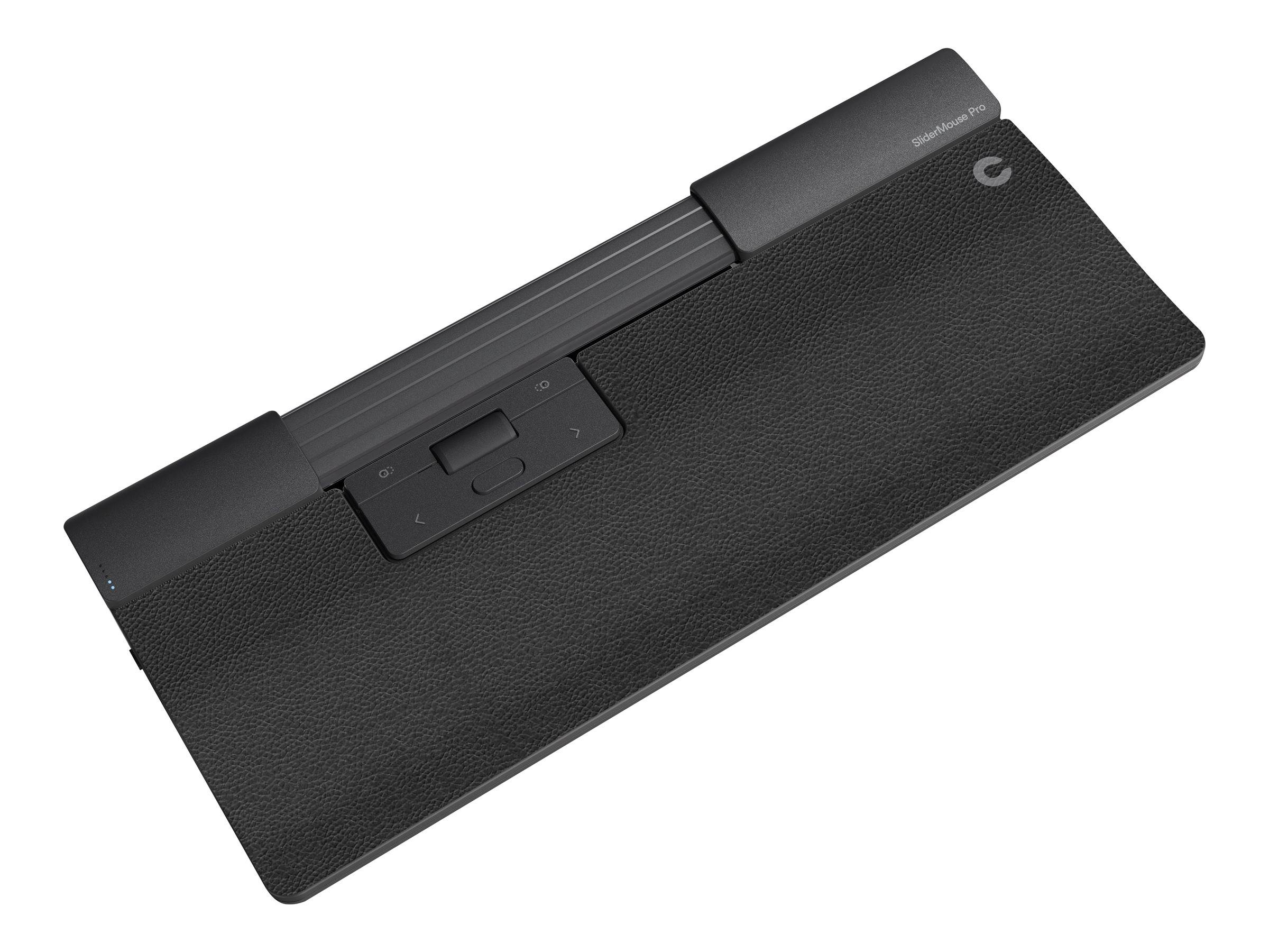 Schwarze tragbare faltbare Tastatur mit strukturierter Oberfläche und zentralen Steuertasten, geschlossen auf weißem Hintergrund dargestellt.