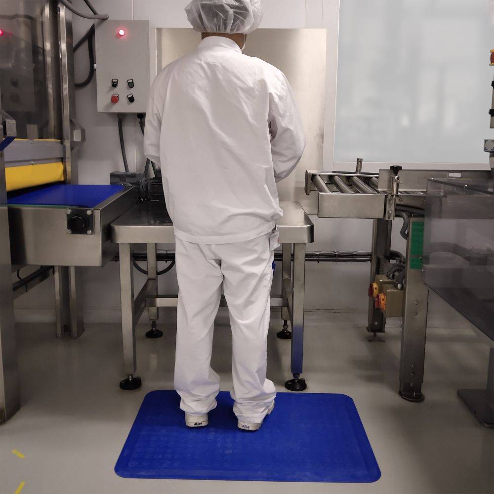 ETERNASOLID Ergonomische Arbeitsplatzmatte, blau, 61 x 46 x 1,3 cm (BxTxH)