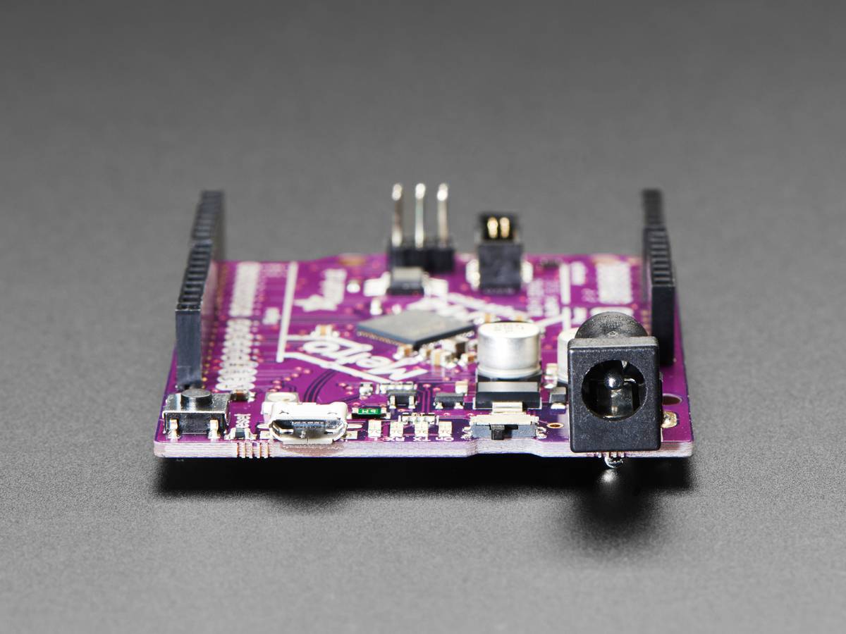 Adafruit Metro M4 feat. Microchip ATSAMD51