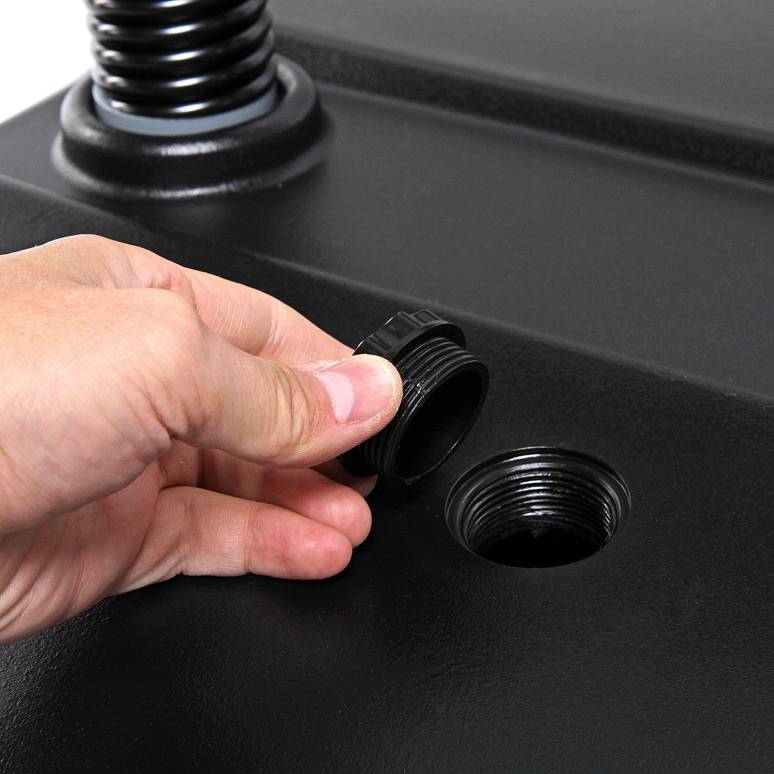 Showdown Displays Windtalker® City (Schwarz). Kundenstopper A1 wetterfest (mit wetterfester Postertasche)