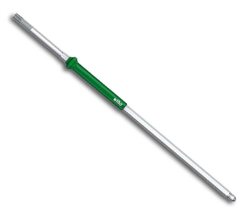Ein langer Metallschraubendreher mit grünem Griff, diagonal auf weißem Hintergrund dargestellt.