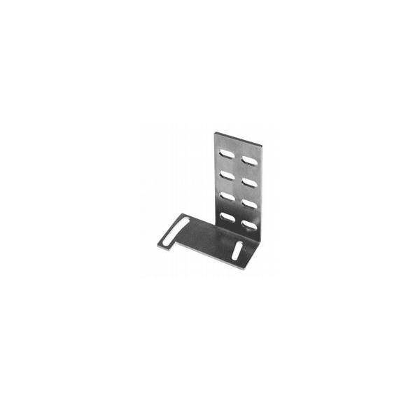 Eine Metallhalterung mit mehreren Schlitzen, konzipiert für strukturelle Unterstützung und Vielseitigkeit bei der Installation.