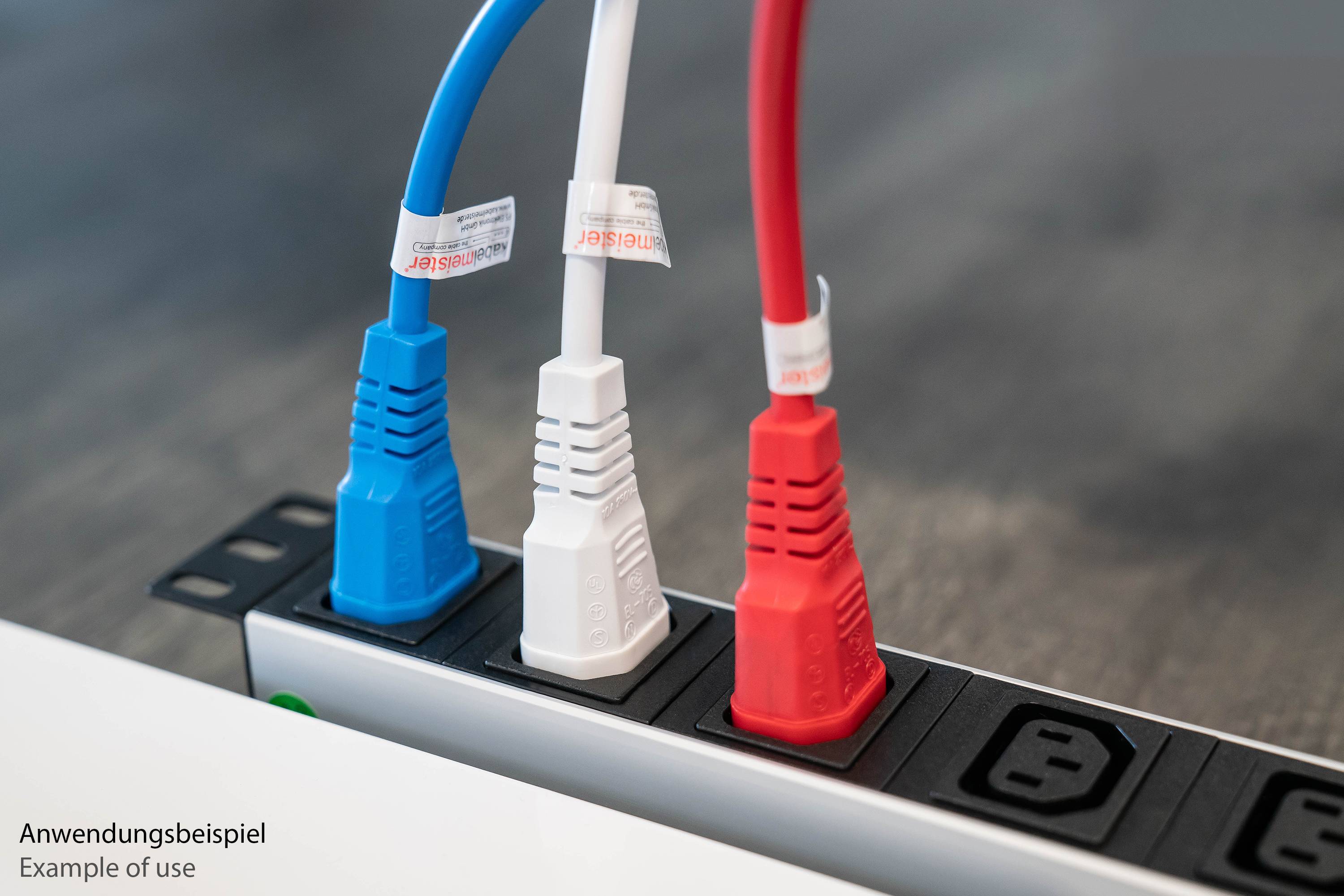 kabelmeister® Kaltgeräteverlängerung Kaltgeräte-Stecker C14 an Kaltgeräte-Buchse C13, blau, 1,00mm², 5m