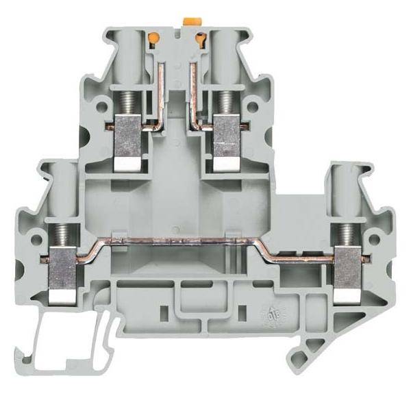 Ein grauer elektrischer Anschlussblock mit Kupferanschlüssen und mehreren Anschlusspunkten, der zur Verkabelung und Stromkreisverteilung verwendet wird.