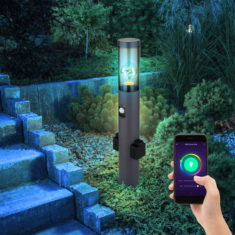 Sockelleuchte mit Bewegungsmelder Außenleuchte mit Steckdosen Stehlampe Außen, dimmbar App-Steuerung, 1x Smart RGB LED 10W 806Lm, DxH 7,6x60 cm