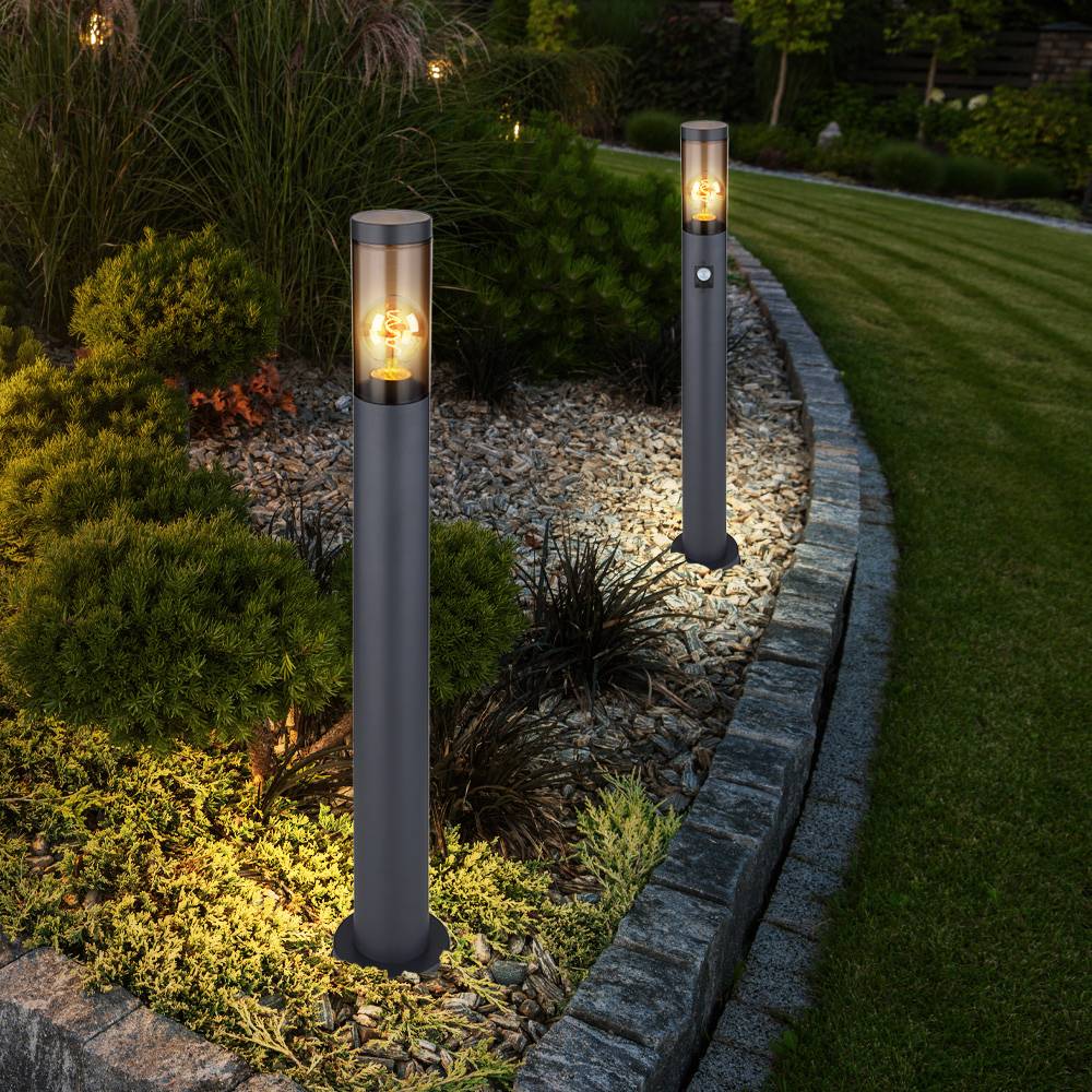 Standleuchte dimmbar mit Fernbedienung LED Sockelleuchte rauch anthrazit Außen Stehlampe mit Bewegungsmelder, RGB Farbwechsel, Edelstahl, 2x 8,5W