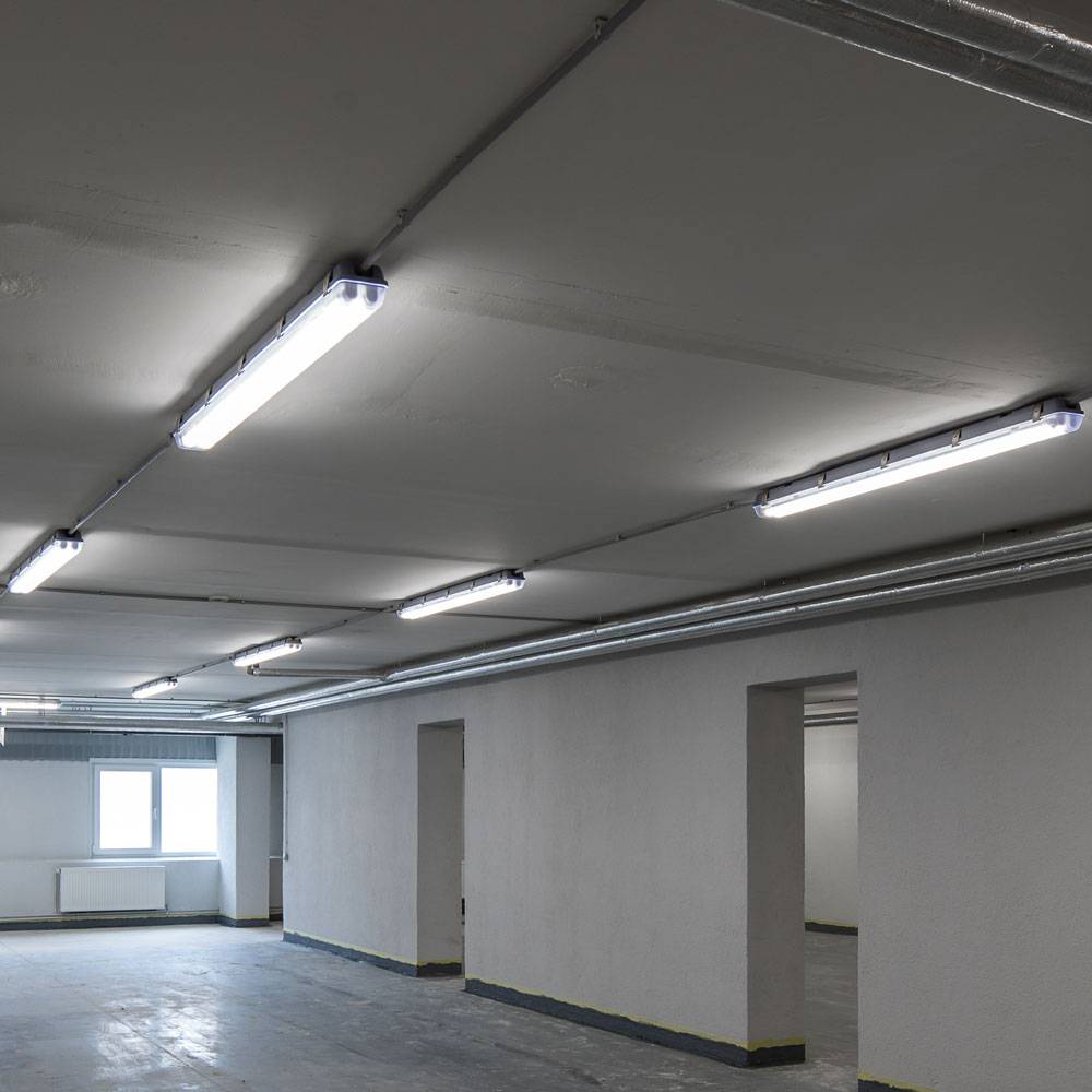 LED Feuchtraumleuchte 120 cm kaltweiß LED Werkstatt Deckenleuchte, Reihenschaltung bis 8 Stück, Röhre IP65, 36W 4320 lm 6400K, LxBxH 120x6,5x5,8 cm