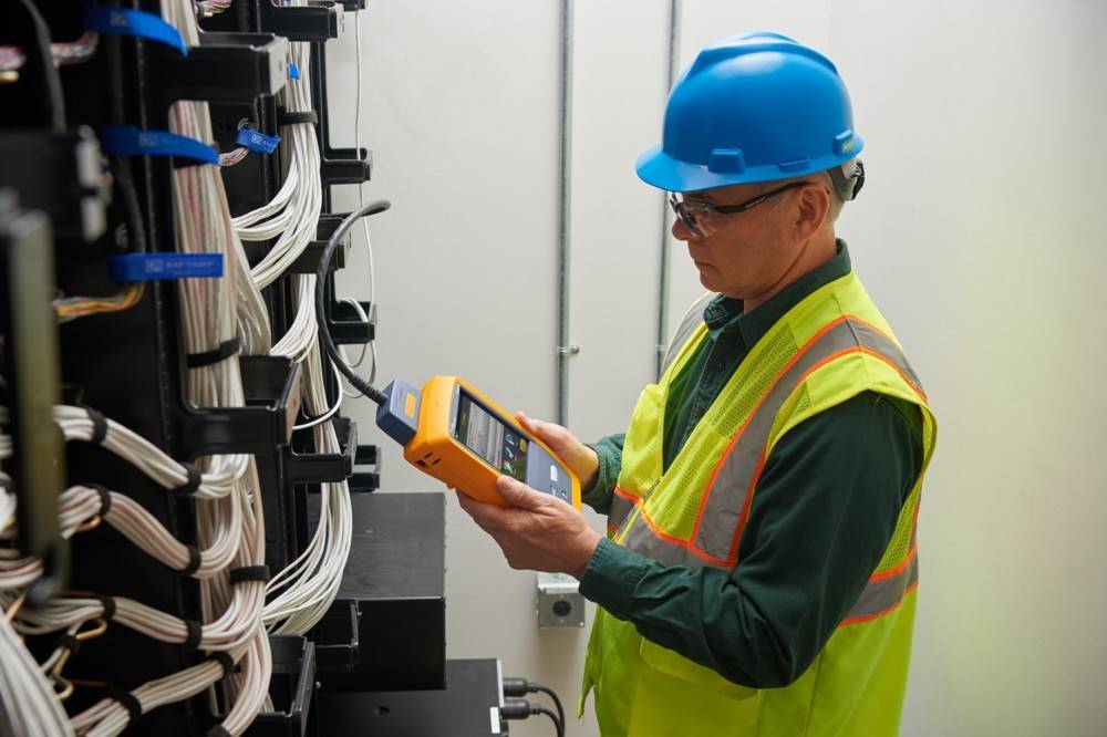 Fluke Networks Cable Analyzer DSX2-8000/GLD INT