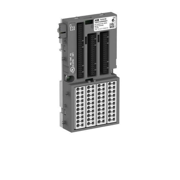ABB TU516 BA' Komponente mit Anschlussklemmen und Verbindungsanschlüssen, die in Elektrosystemen verwendet wird; Modelldetails sind auf dem Etikett sichtbar.