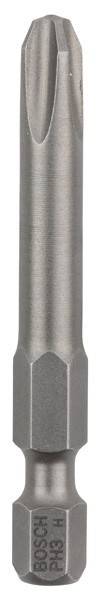 Eine einzelne glänzende Metallpatronenhülse, aufrecht stehend.