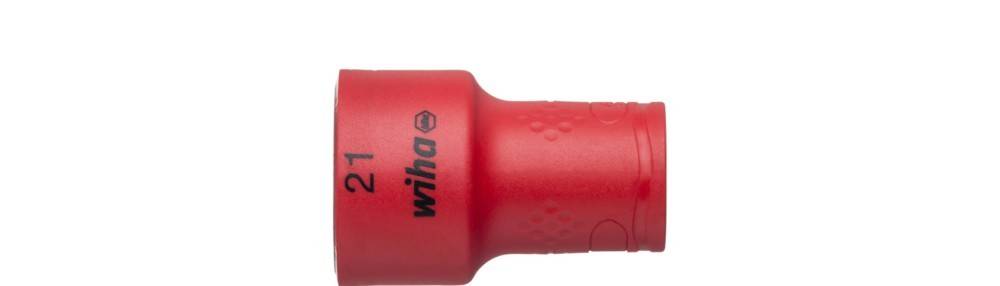 Roter 21-mm-WIDIA-Steckadapter oder -kappe, in Nahaufnahme auf weißem Hintergrund gezeigt.