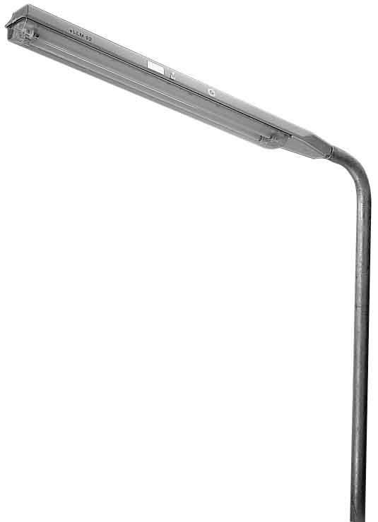 Nahaufnahme eines Metallpfahls mit einer leichten Biegung, möglicherweise Teil einer größeren Struktur oder Installation.