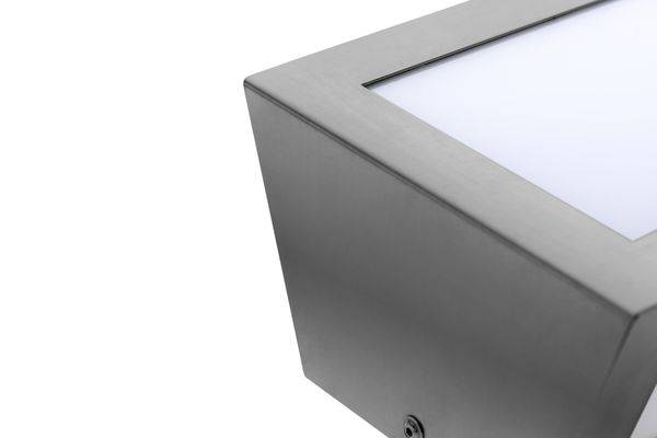 28 Wandleuchte E27 60W Edelstahl