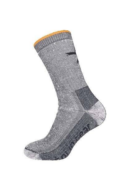 Ein grauer Socken mit gelben Bündchen, vertikal dargestellt, mit verstärkter Ferse und Spitze.