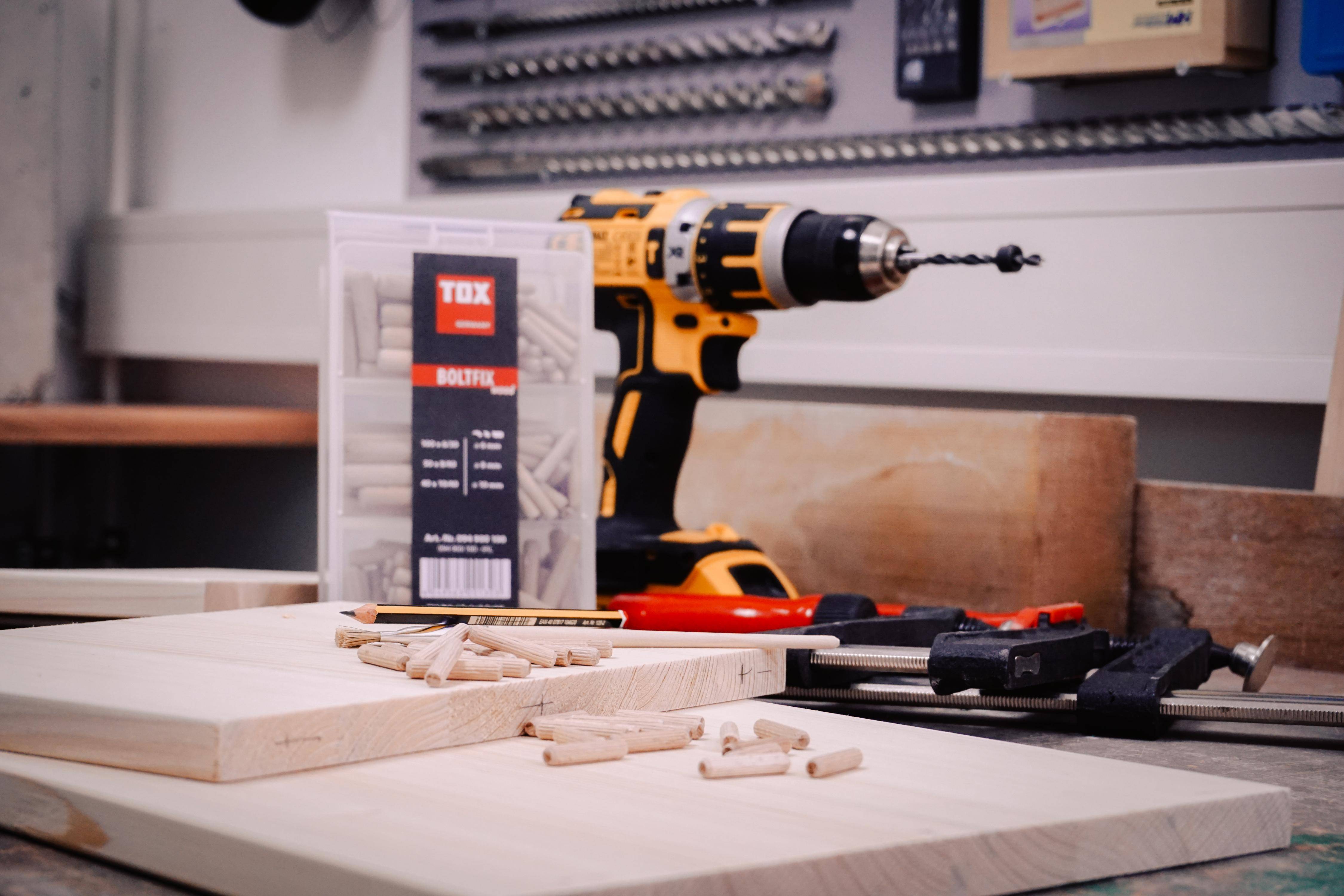 TOX Holzdübel Sortiment 190 tlg. Boltfix wood 100x 6x30 mm, 50x 8x40