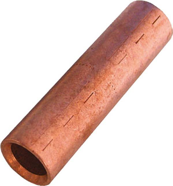 Ein KupferrohrAbschnitt, zylindrisch geformt, üblicherweise in Sanitärinstallationen für Wasserversorgungssysteme verwendet und mit leichten Markierungen auf der Oberfläche sichtbar.