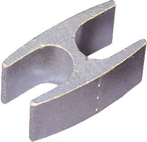 Eine U-förmige metallische Halterung mit einer zentralen kreisförmigen Aussparung, möglicherweise eine Klemmvorrichtung oder ein Stützelement, die vor einem weißen Hintergrund gezeigt wird.