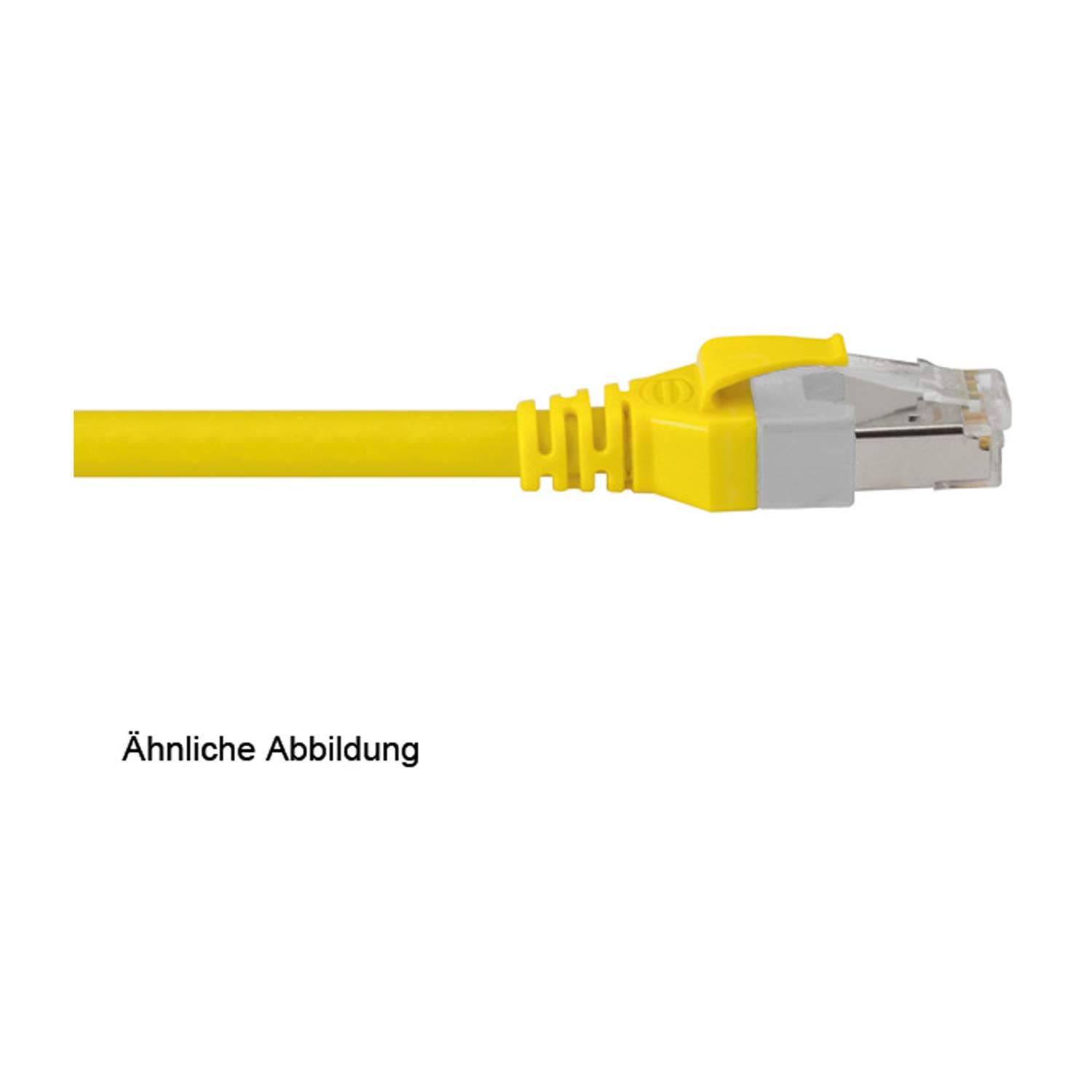 Ein gelbes Ethernet-Kabel mit einem Kunststoffstecker, geeignet für Netzwerkverbindungen.