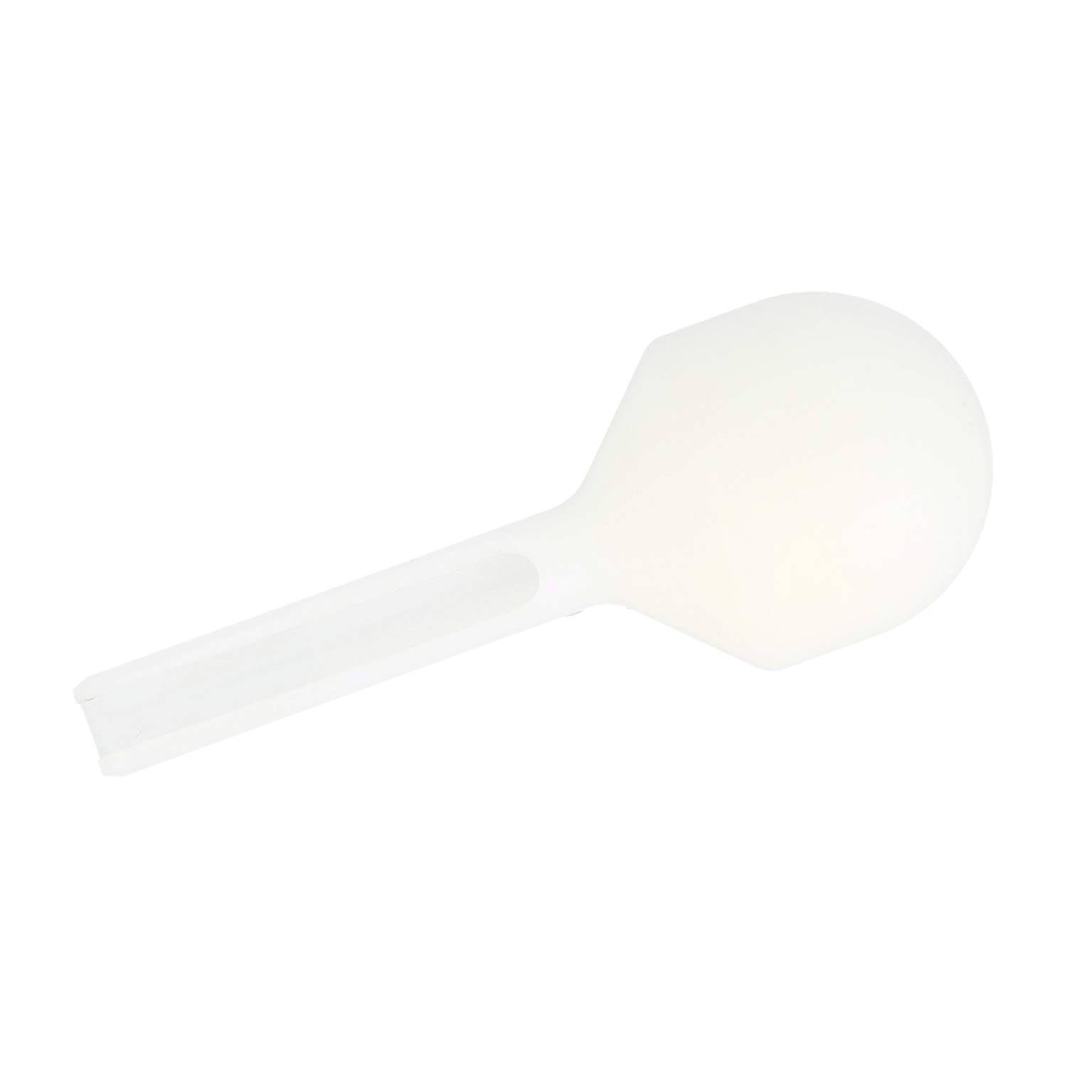 Ein transparenter, weißer Plastiklöffel mit einem kurzen, geschwungenen Griff, der häufig zum Abmessen oder Dosieren von Pulversubstanzen verwendet wird.