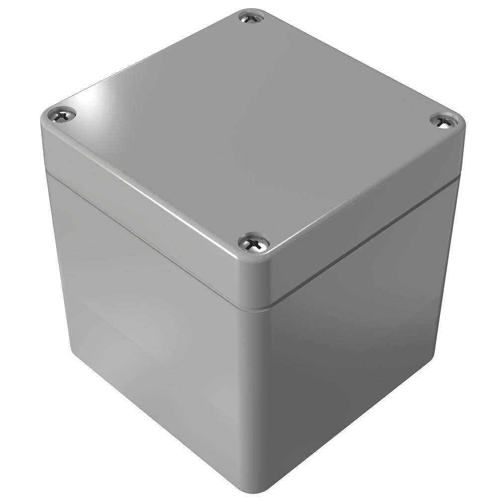 Eine graue, quadratische, versiegelte Elektro-Verteilerdose mit sichtbaren Schrauben an jeder Ecke, die für den Outdoor-Einsatz und zum Schutz vor Umwelteinflüssen konzipiert ist.