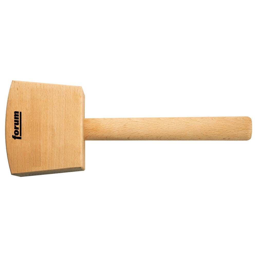 Ein Holzhammer mit einem rechteckigen Kopf und zylindrischem Griff, auf einer Seite mit dem Namen 'forum' markiert.