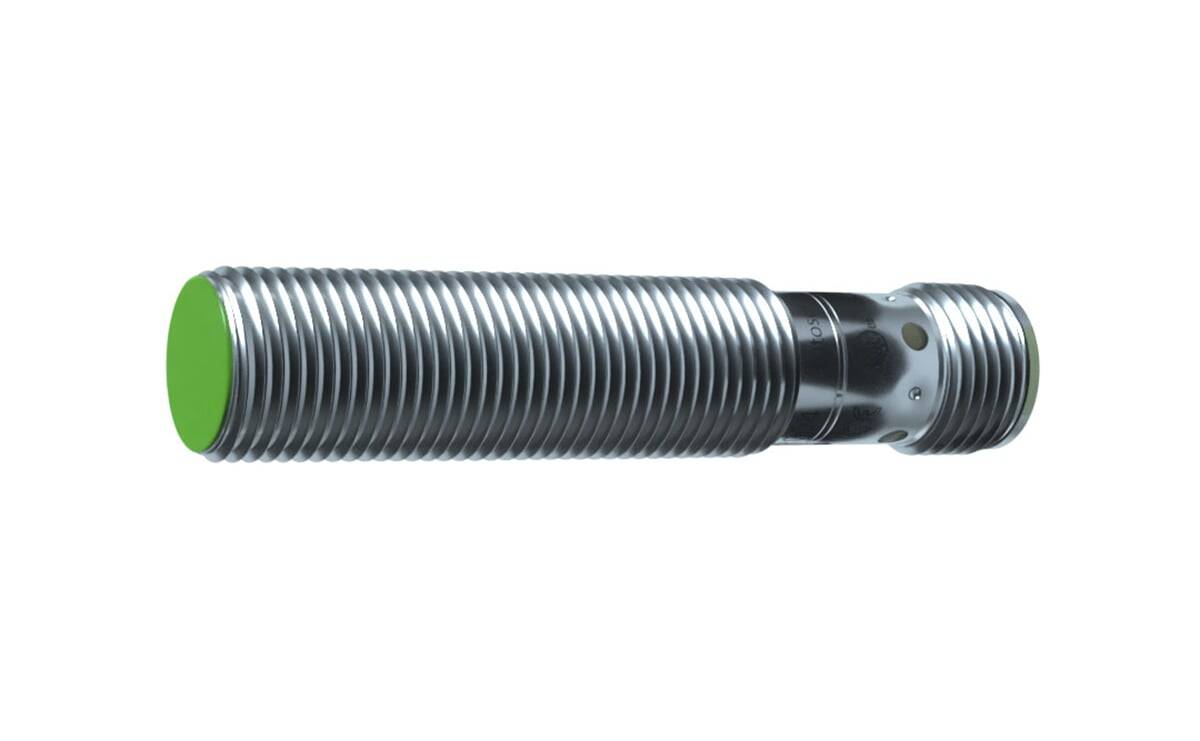 Ein Metallwellschlauch mit glänzendem, flexiblem Design, geeignet für industrielle Anwendungen.