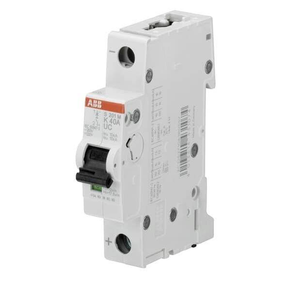 Weißer Leitungsschutzschalter mit schwarzem Schalter, beschriftet mit 'ABB' und 'S 201 M C40A'.