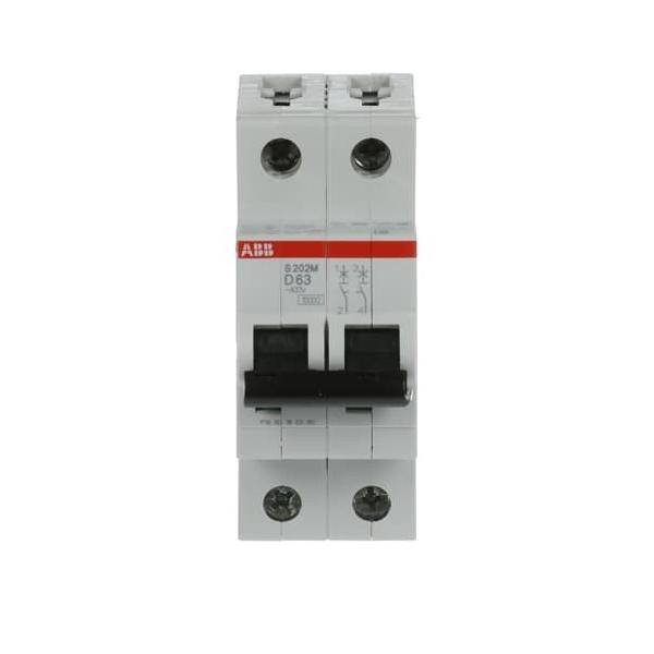 ABB-Marken-Doppelpol-Leitungsschutzschalter mit zwei Schaltern und Anschlussklemmen, verwendet zur elektrischen Leitungsabsicherung.