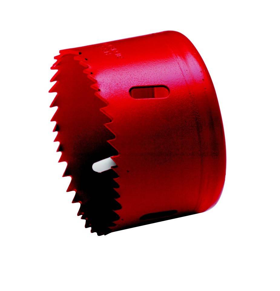 Ein roter Lochsägeaufsatz mit scharfen, gezackten Zähnen, der zum Schneiden von kreisrunden Löchern in Holz, Metall oder Kunststoff verwendet wird.