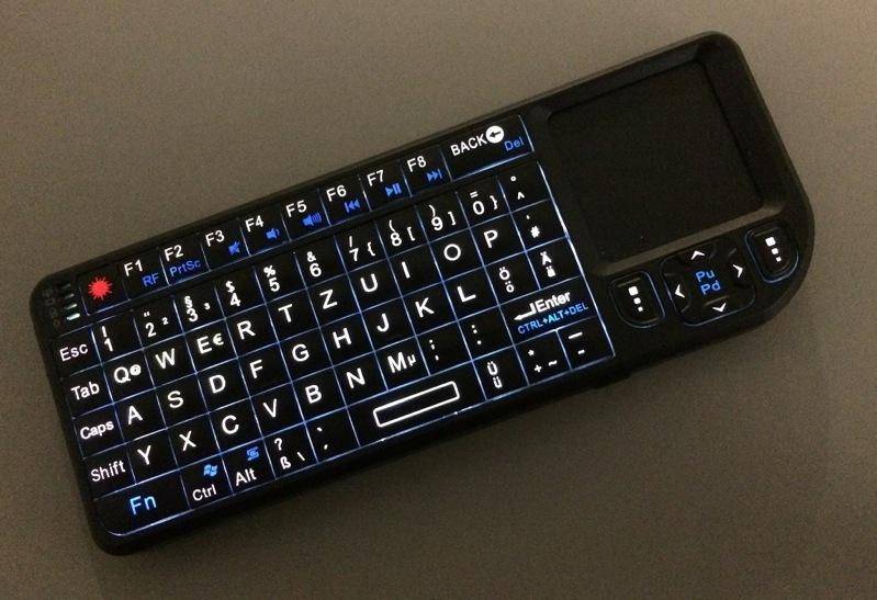Mini Funk Tastatur mit Touchpad & Beleuchtung - schwarz, US Layout