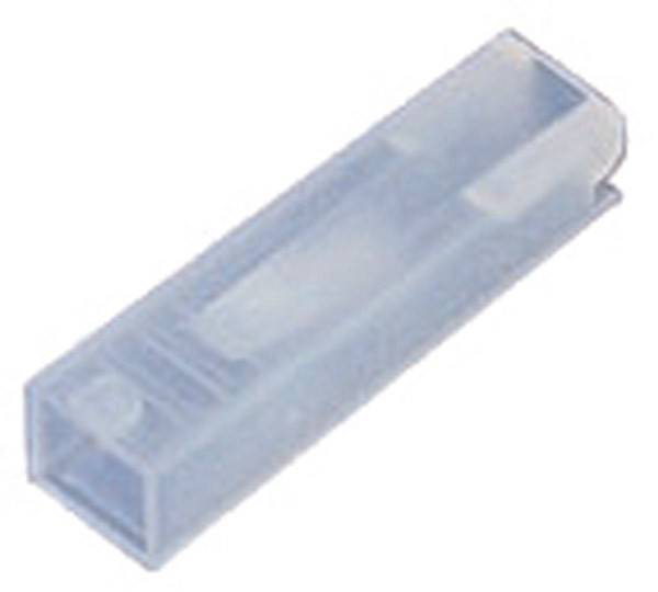 Ein transparenter rechteckiger Kunststoff-Aufbewahrungsbehälter, an einem Ende offen, aus einem Winkel betrachtet, der seine Tiefe und sein Inneres zeigt.