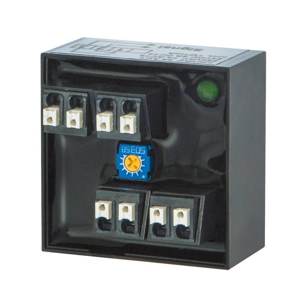 Ein schwarzer elektrischer Relais mit sechs Anschlussklemmen und einem blauen Einstellknopf in der Mitte, eingehaust in einem rechteckigen Gehäuse.