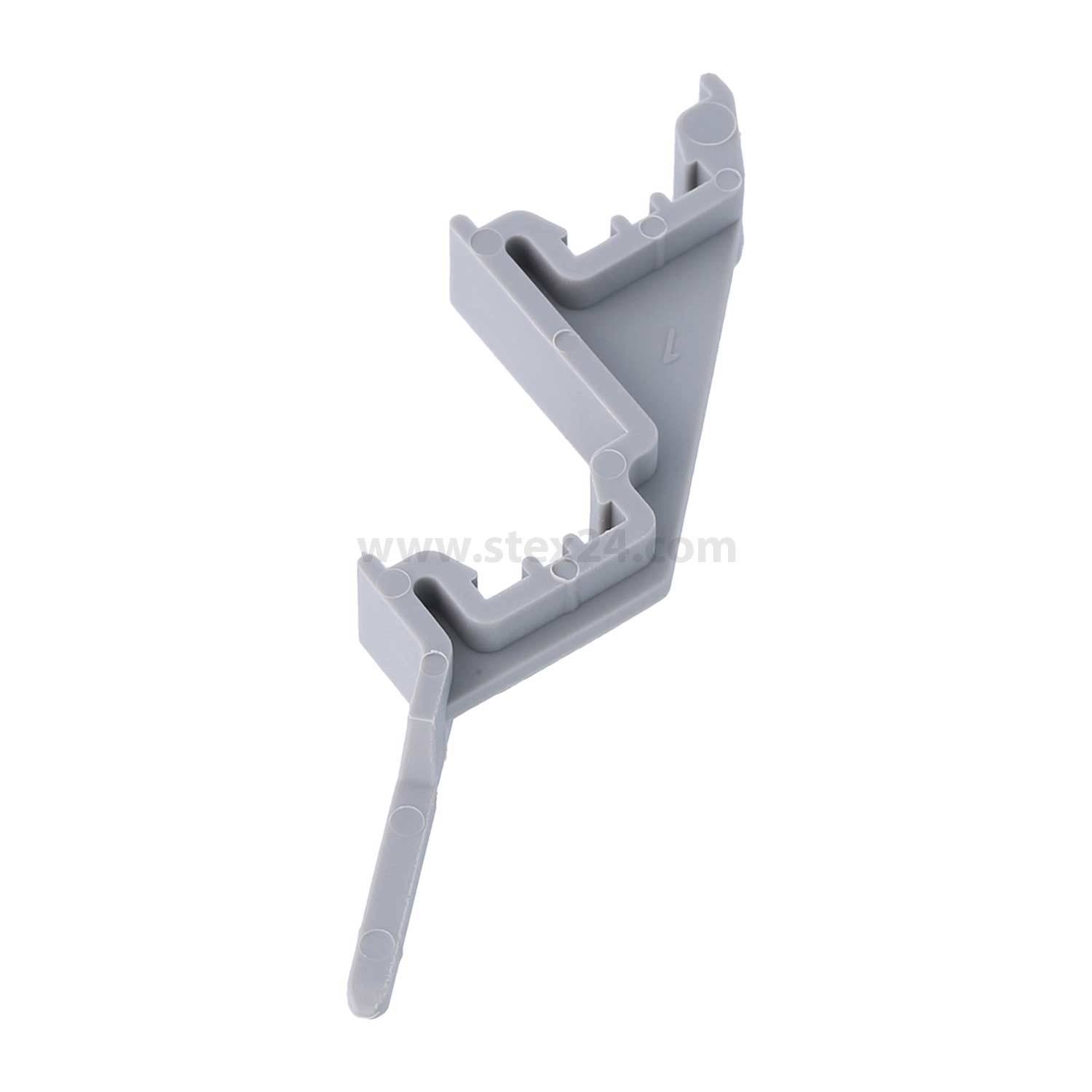 L-förmige graue Kunststoffhalterung mit mehreren Schlitzen und Rippen, die zum Montieren oder Befestigen von Komponenten in einer bestimmten Ausrichtung ausgelegt ist.