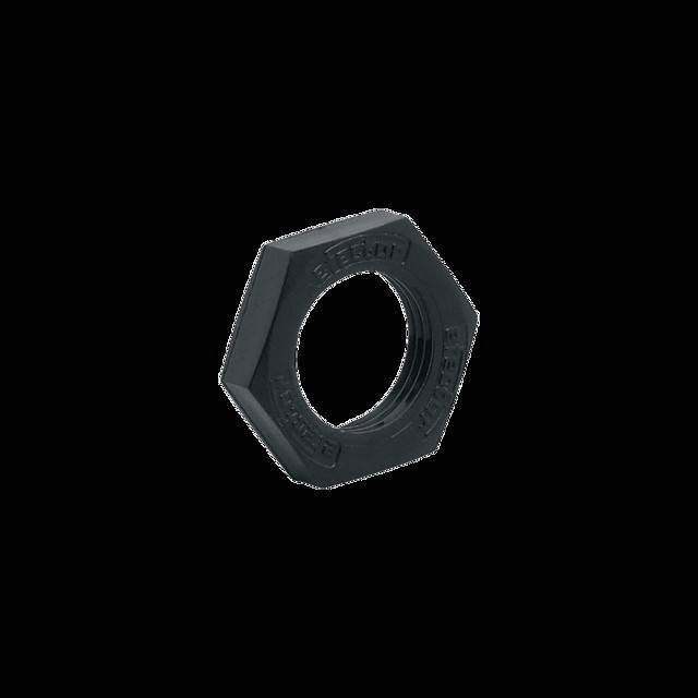 Eine schwarze sechseckige Mutter, die zum Befestigen verwendet wird, hat eine glänzende Oberfläche mit eingravierter Zahlen- und Buchstabenfolge entlang ihrer Kreiskante.