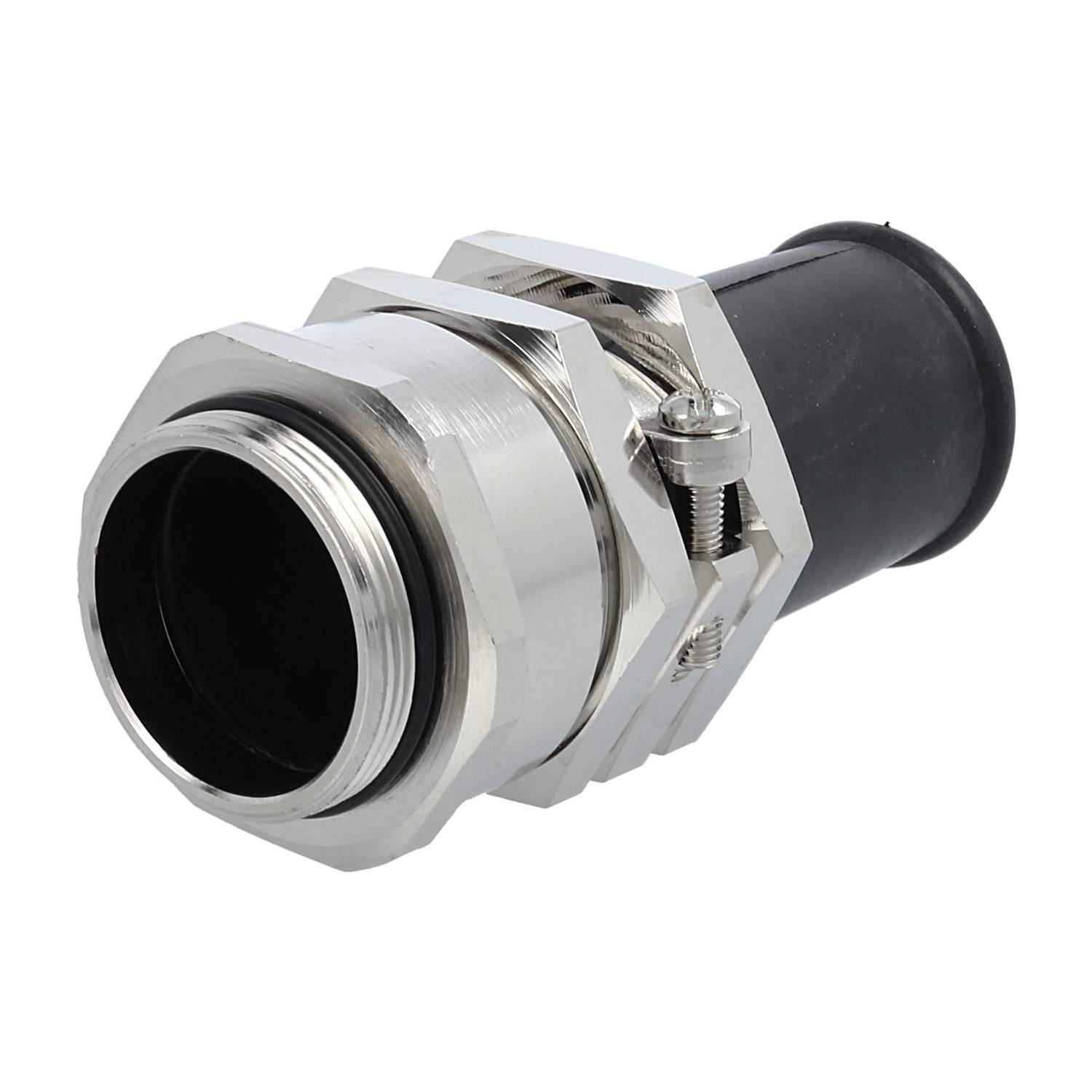 Ein Metall- und Gummikabelver­schraub­ung mit Sechskantmutter und sichtbaren Gewinden, die zum Befestigen von Kabeln in elektri­schen Geräten verwendet wird.