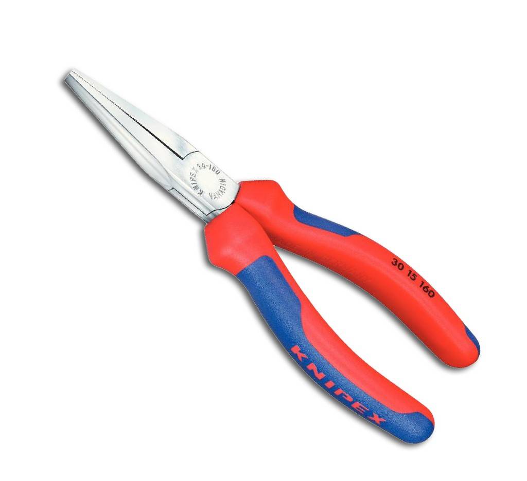 Rot- und blaubehandelte isolierte Langzahn-Zangen mit Metallbacken, auf weißem Hintergrund dargestellt.