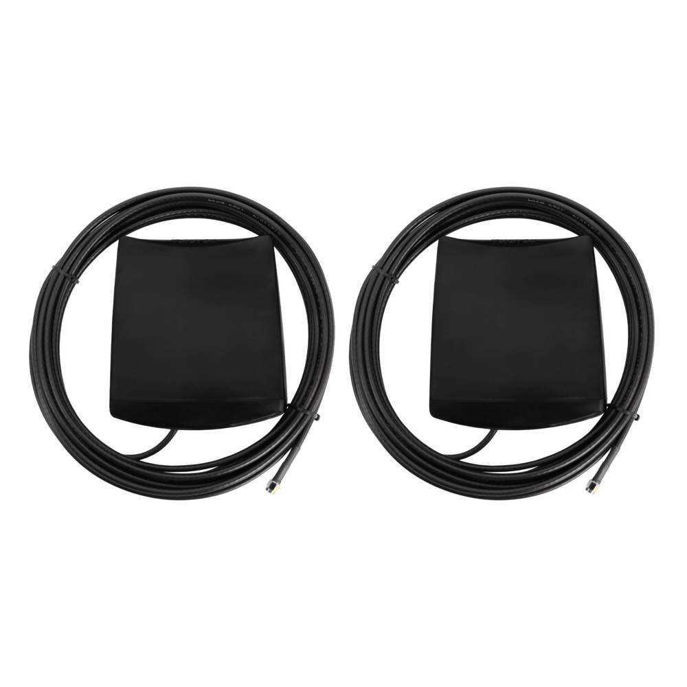 Zwei spiralförmige schwarze Kabel mit rechteckigen schwarzen Paneelen, möglicherweise Antennen, befestigt. Die Kabel und Paneele sind identisch und nebeneinander ausgerichtet.