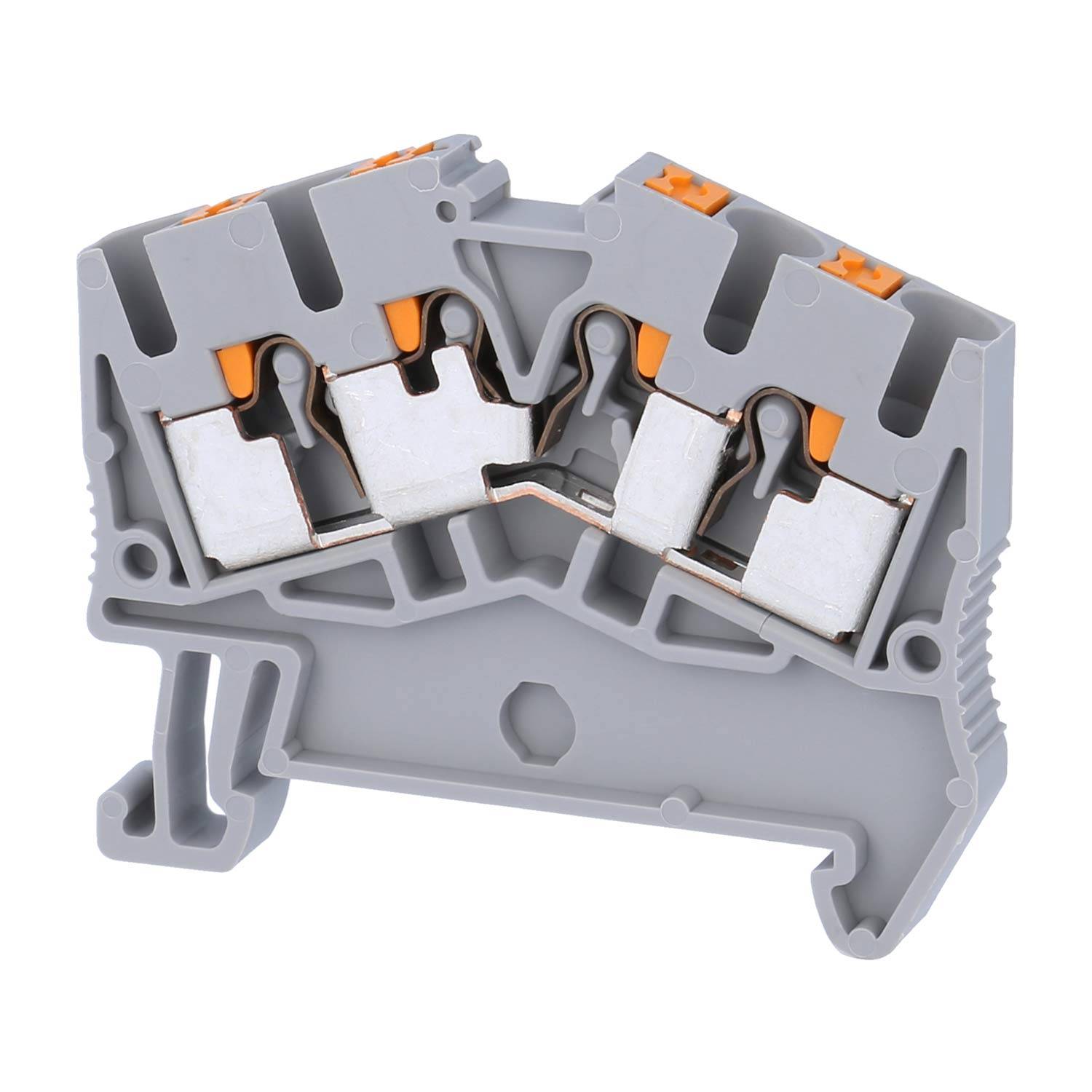 Grauer Kunststoff-Elektroklemmenblock mit orangefarbenen Entriegelungshebeln und Metallkonnektoren, verwendet zum Befestigen von Elektrokabeln.