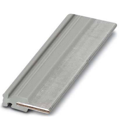 Ein Metallschienensegment mit gerillter Oberfläche, geeignet zum Befestigen von elektrischen Komponenten, auf weißem Hintergrund dargestellt.