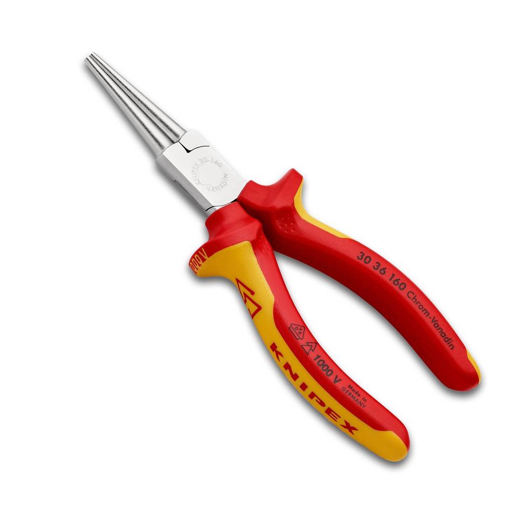 Rot-gelbe Knipex-isolierte Flachrundzange mit verjüngten Backen auf weißem Hintergrund.