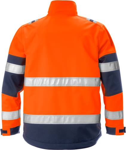 Eine leuchtend orange Warnschutzjacke mit reflektierenden silbernen Streifen an den Ärmeln und am Torso, konzipiert für Sicherheit bei schlechter Sichtbarkeit.