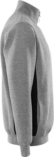 Graue Jogginghose im Nahaufnahme, die Gewebetextur und Nahtdetails zeigt.