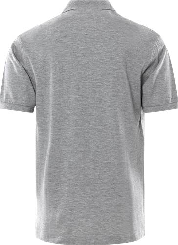 Ein schlichtes graues T-Shirt, von hinten gesehen, mit einem einfachen Design ohne Logos oder Muster vor einem einfarbigen schwarzen Hintergrund.