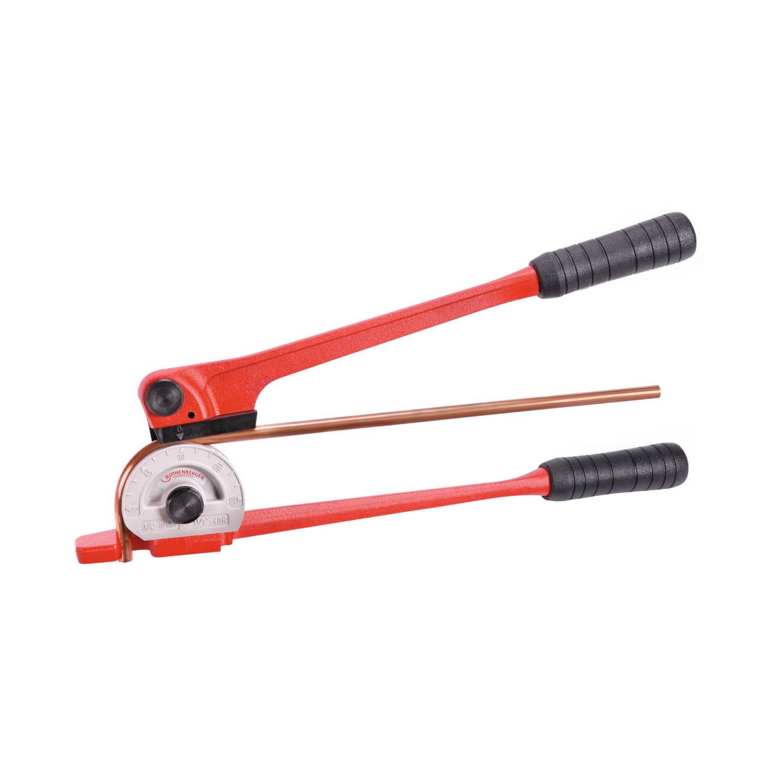 Ein roter manueller Rohrbieger mit zwei Griffen, verwendet zum Biegen von Metallrohren.