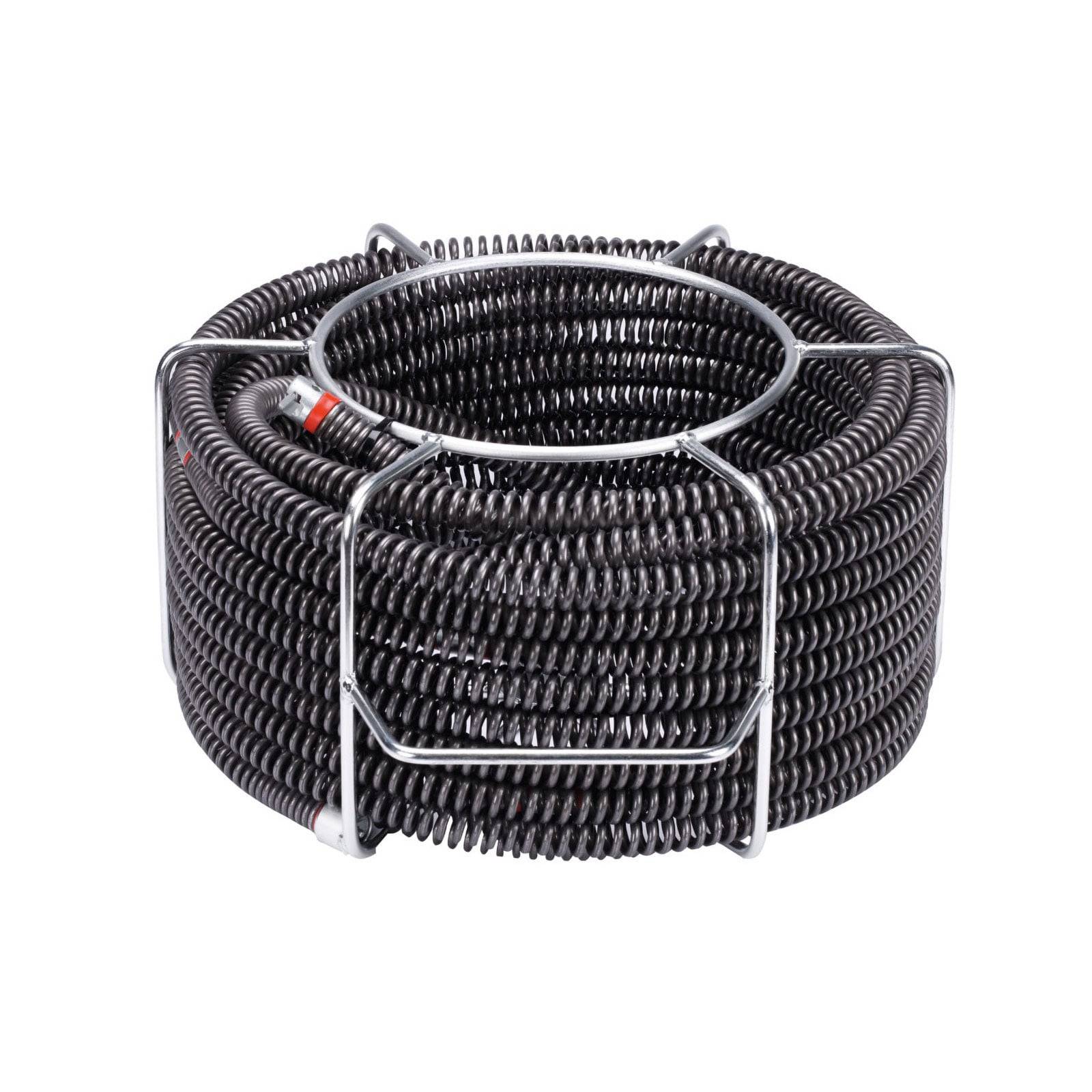 Eine gewickelte schwarze Schlauchleitung mit Metallschellen, für industrielle Zwecke entwickelt, sauber zu einer kompakten Rolle gewickelt vor weißem Hintergrund.