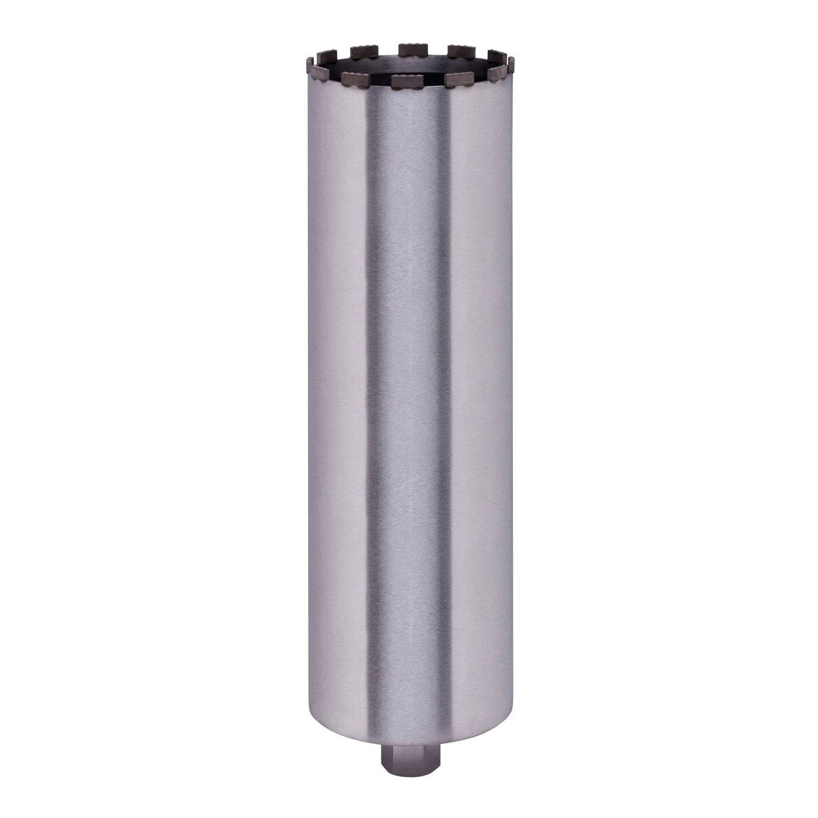 Ein silberner, zylindrischer Kernbohrer mit segmentierten Kanten, geeignet zum Bohren in Beton oder Mauerwerk.