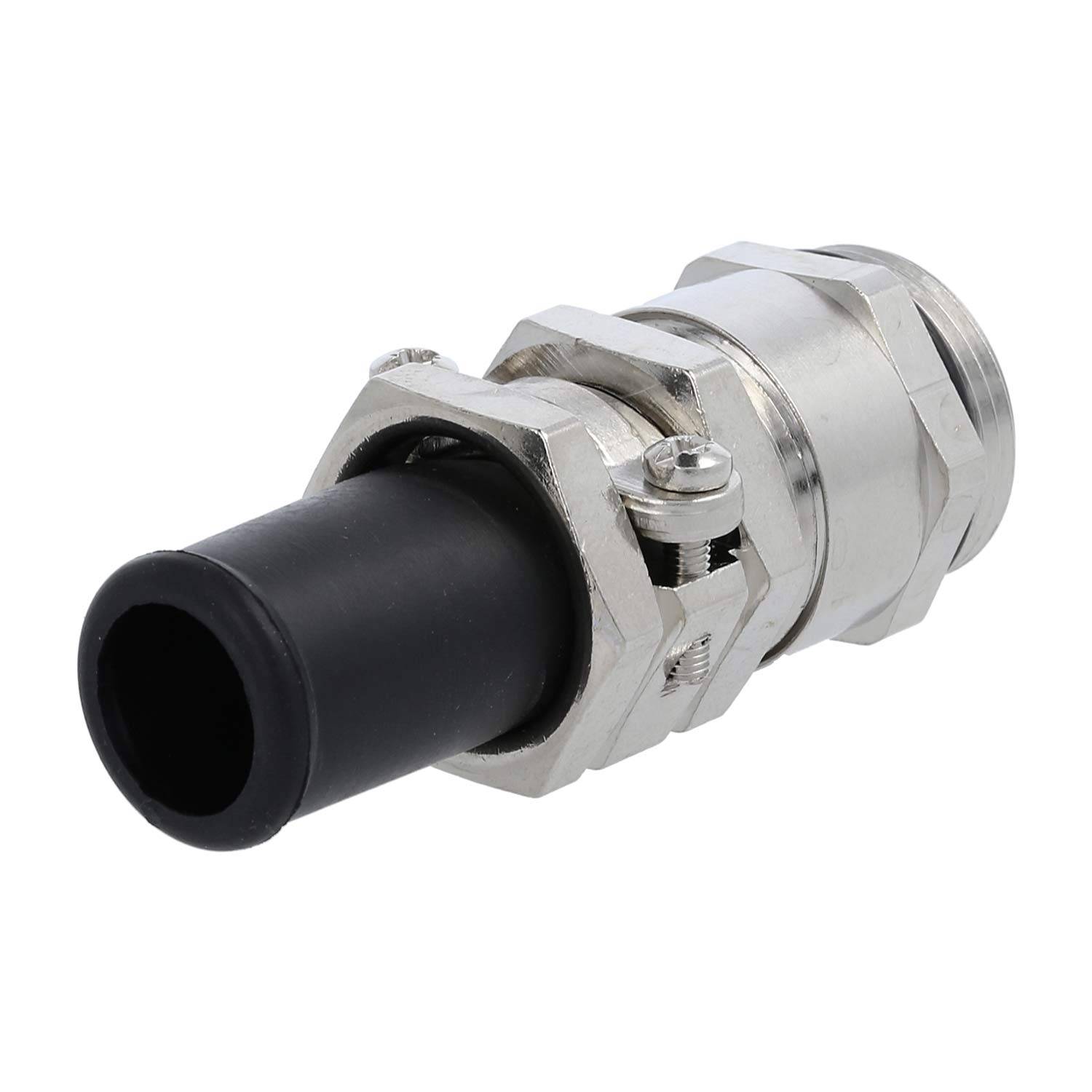 Eine Nahaufnahme einer metallischen Verschraubung mit einer Gummidichtung, die üblicherweise zum Befestigen und Schützen von Elektrokabeln verwendet wird.